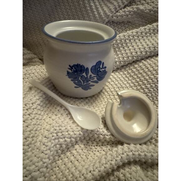 Pfaltzgraff Yorktowne Stoneware Jam Jelly Jar Honey Pot with Slotted Lid Vintage - Picture 3 of 7